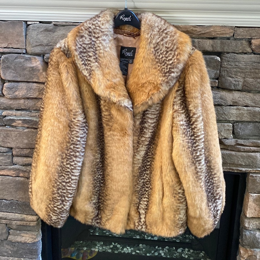 Faux fur coat euc